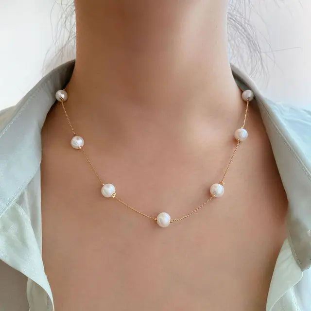 Sparkling Clavicle Chain Necklace